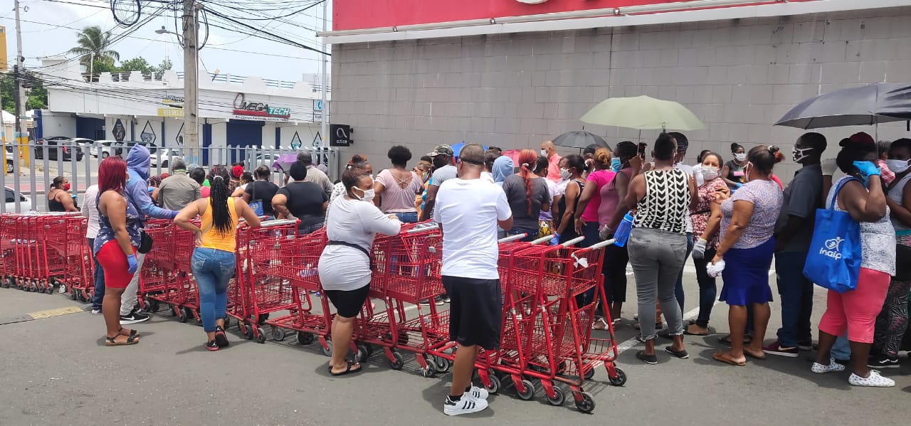 Supermercados Bravo no cumple medidas de distanciamiento social