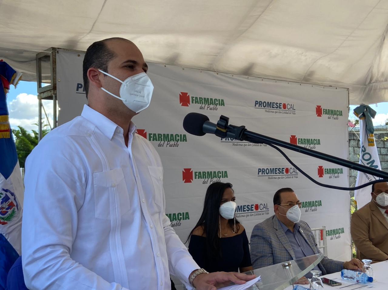 Director de Promese/Cal inaugura nueva Farmacia del Pueblo