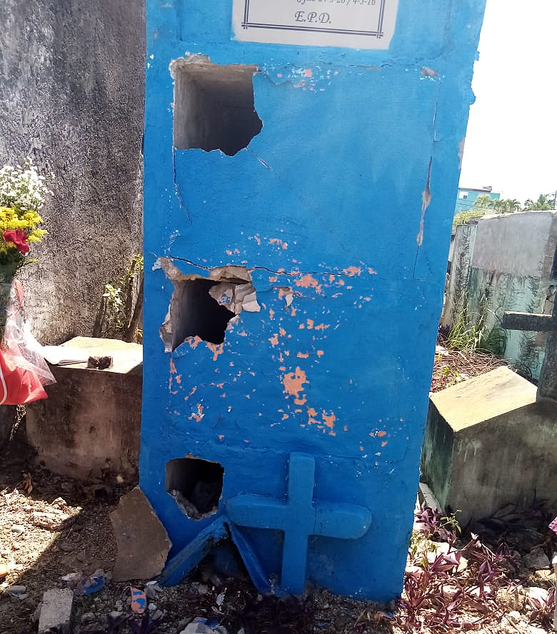 Profanan tumbas en cementerio San Vicente de Paúl