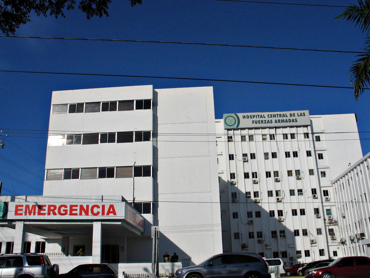 Enfermeras de hospitales militares piden aumento salarial