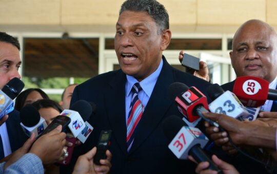 Ministro dominicano tilda de imprudentes declaraciones de canciller Haití