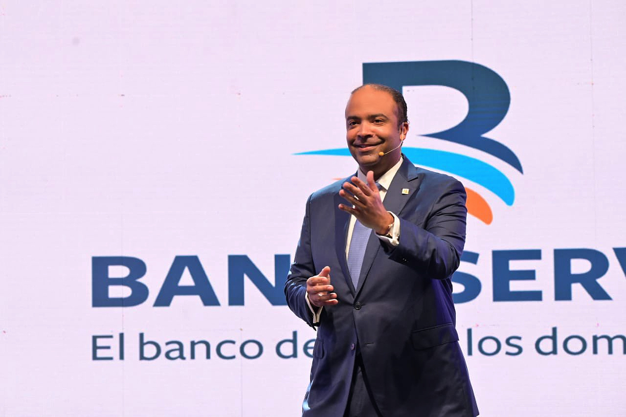 Banreservas inaugura su feria automovilística