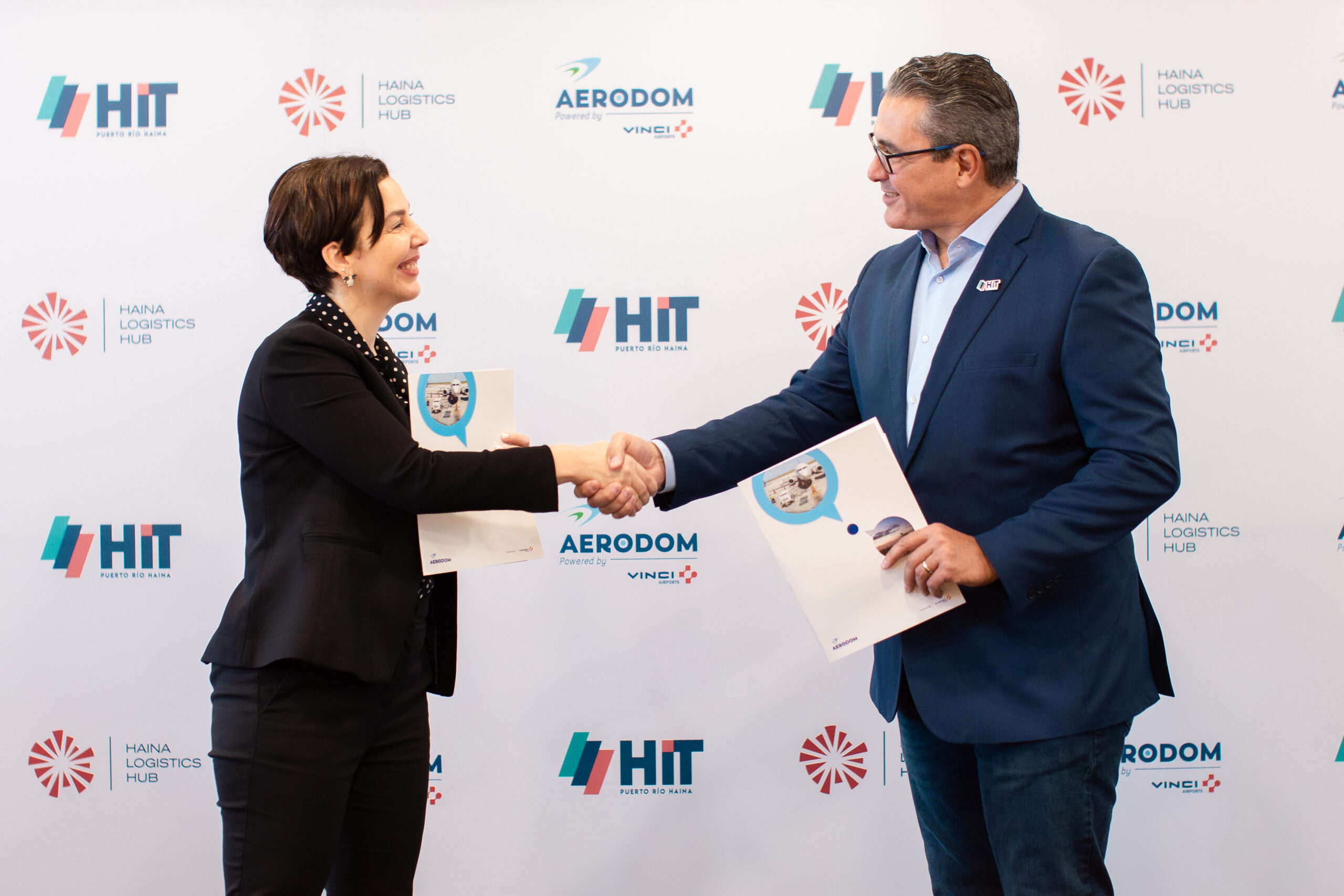 AERODOM y HIT Puerto Río Haina firman alianza estratégica