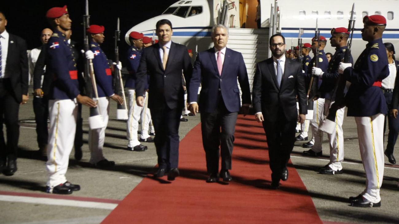 Presidente colombiano llega a República Dominicana