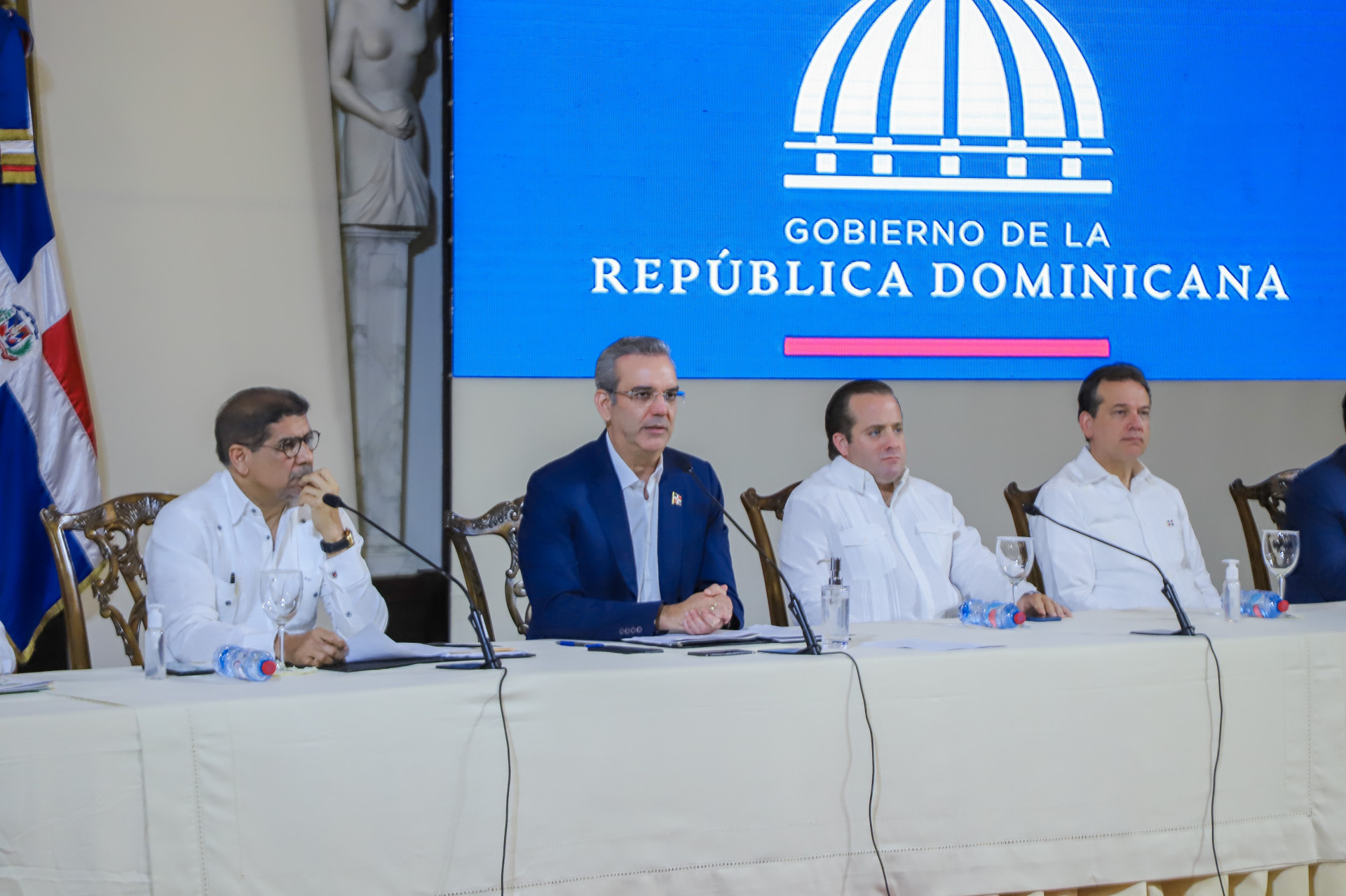 Presidente Luis Abinader presenta programa Siembra RD