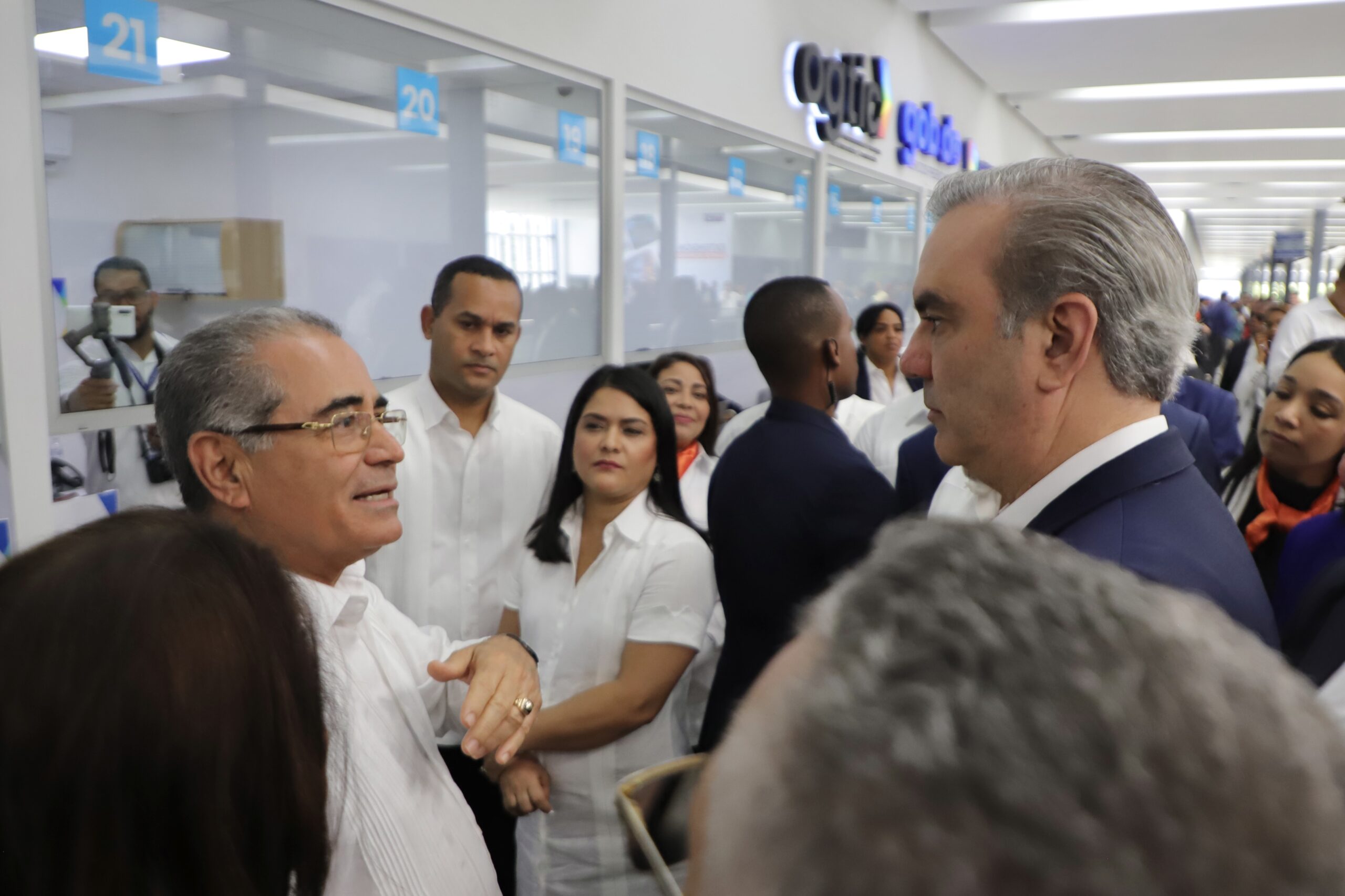 Pasaportes inaugura nueva oficina