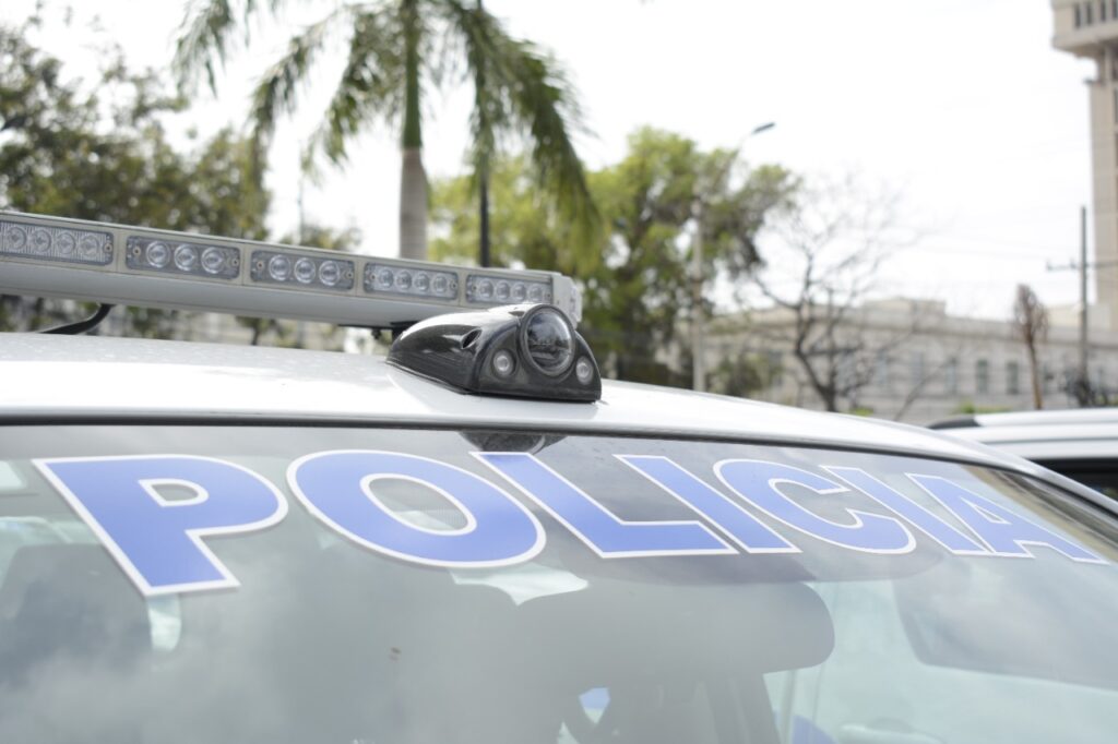 República Dominicana presenta las primeras 339 unidades policiales equipadas con car kits