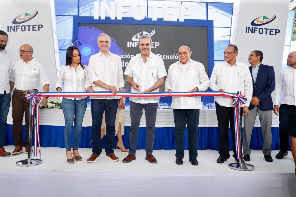 Presidente Luis Abinader inaugura Centro Tecnológico del INFOTEP