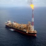 Petróleo de Texas se dispara 7 %