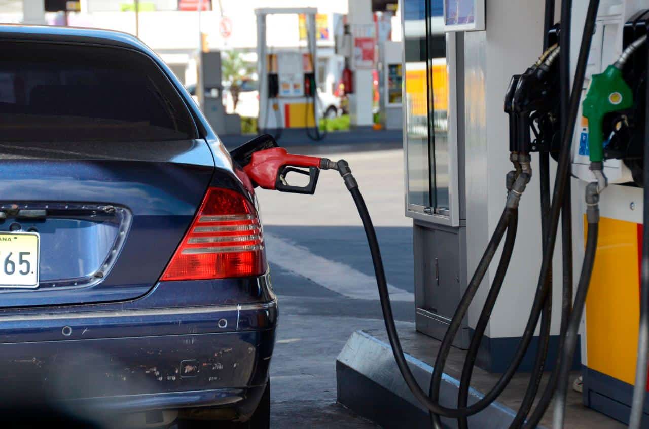 Precios de combustibles se mantienen sin variación