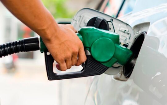 Gobierno mantiene subsidio a los combustibles