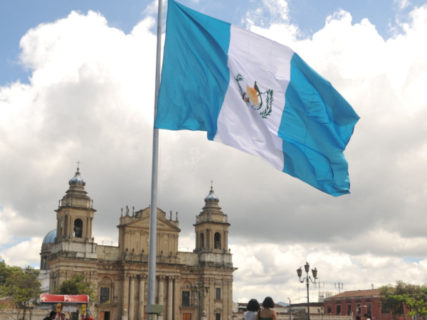 Guatemala solicitará visa a dominicanos