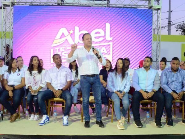 Abel Martínez elaborará su plan de gobierno sustentado en las necesidades de la gente