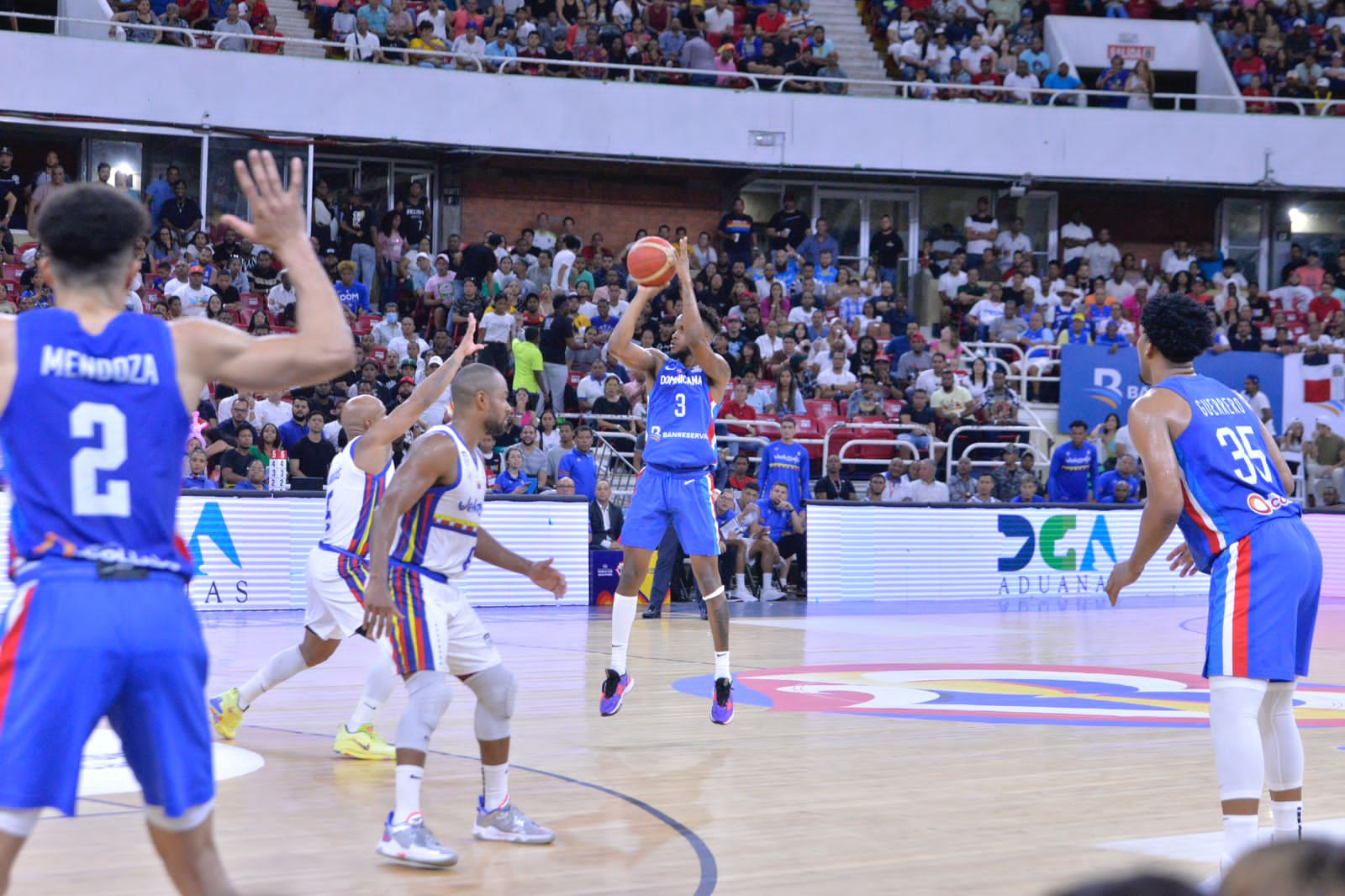 República Dominicana vence a Panamá