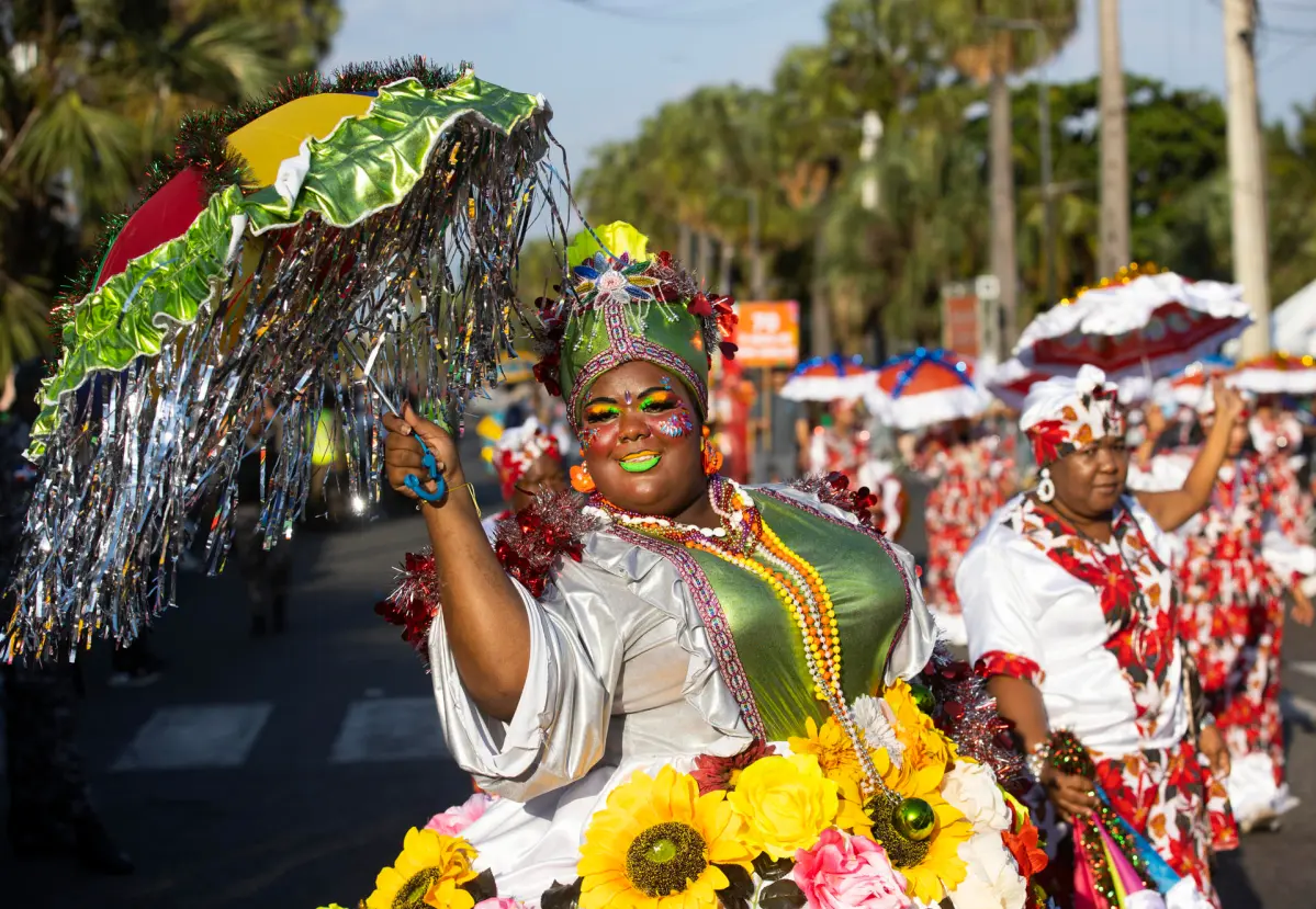 Santo Domingo celebra su desfile de carnaval