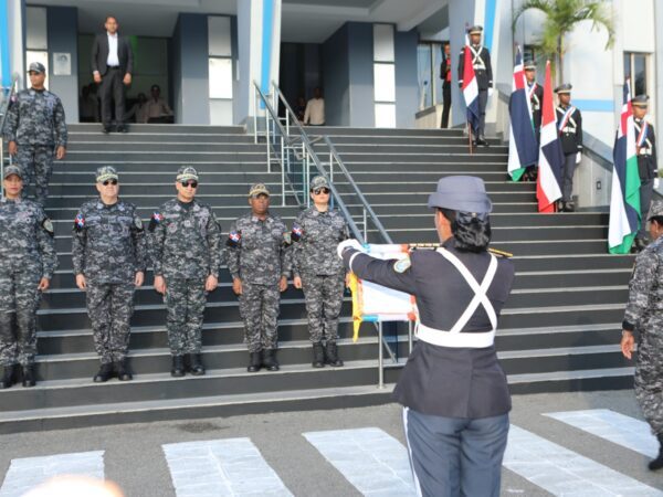 Policía celebra el Día Internacional de la Mujer