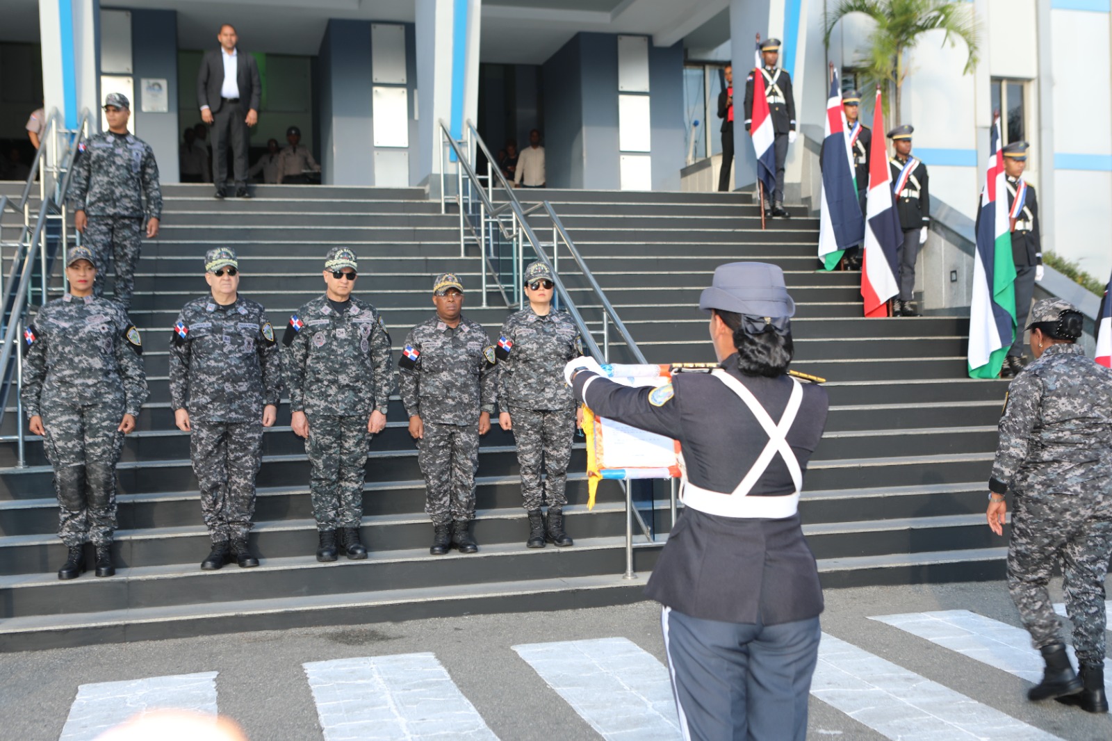 Policía celebra el Día Internacional de la Mujer