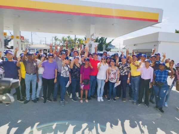 Peledeístas se lanzan a las calles en busca de “Un Millón de Amigos con Abel”