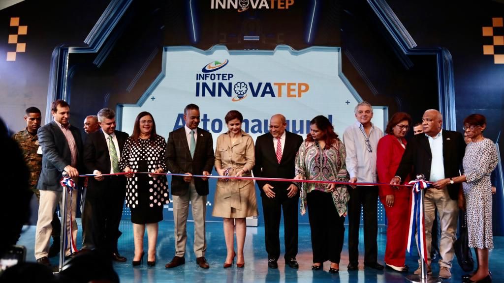 Vicepresidenta inaugura feria INNOVATEP