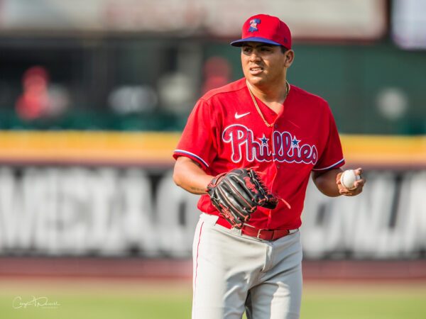 Ranger Suárez enfrenta a Bryce Harper en juego simulado