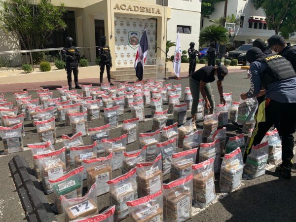 República Dominicana decomisa más de 2 toneladas de cocaína