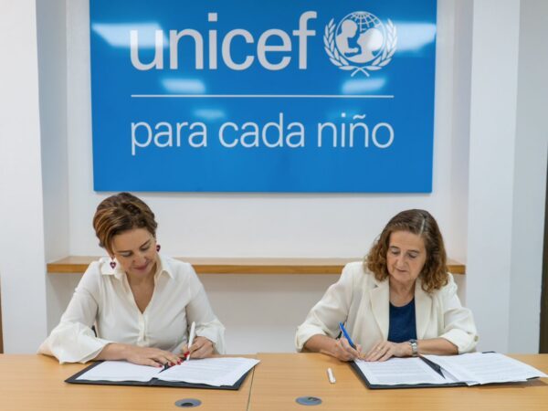 AERODOM y UNICEF sellan alianza