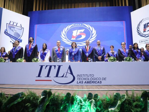 Vicepresidenta encabeza graduación del ITLA