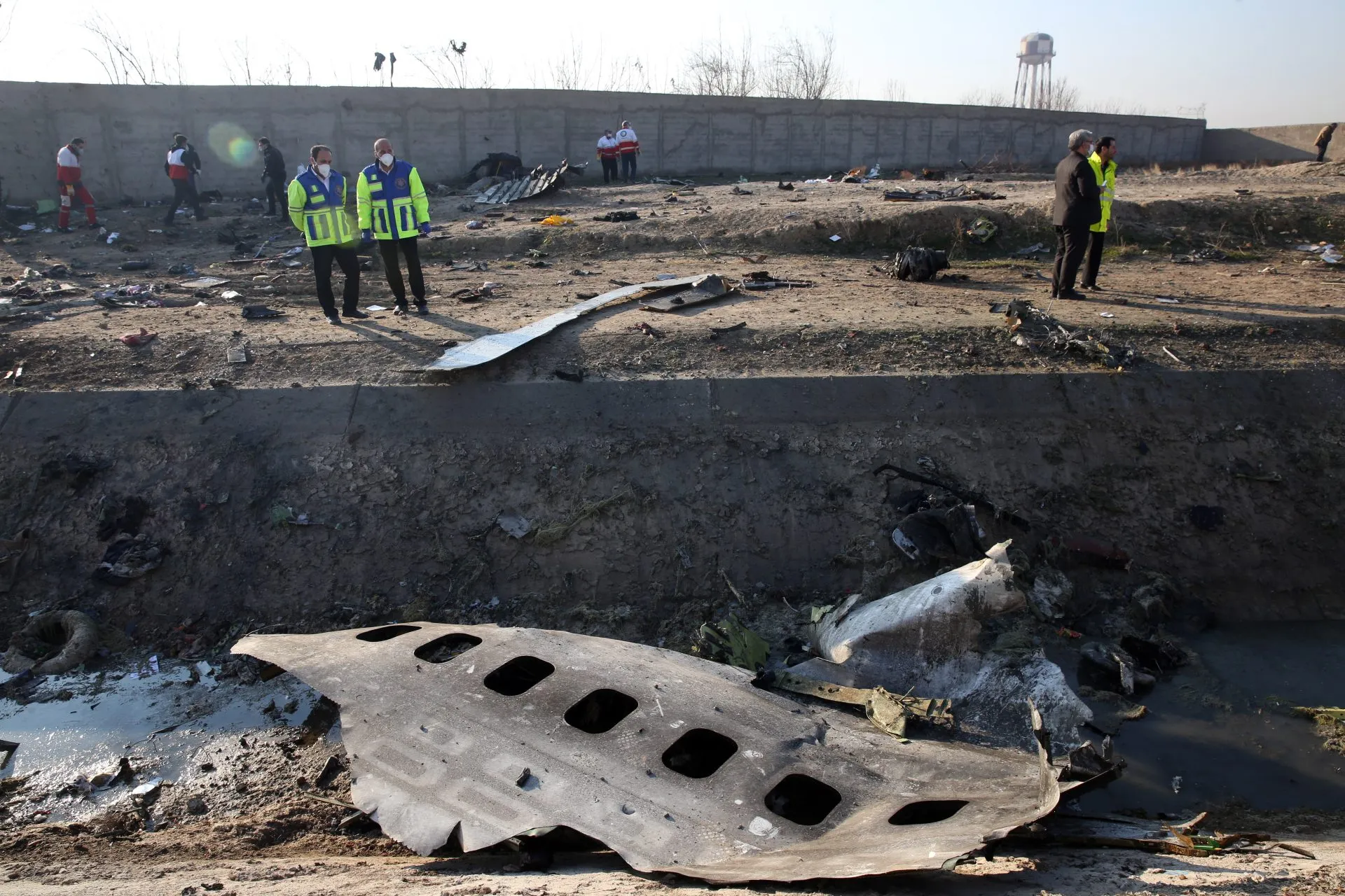 Irán condena a 10 militares por el derribo de avión ucraniano