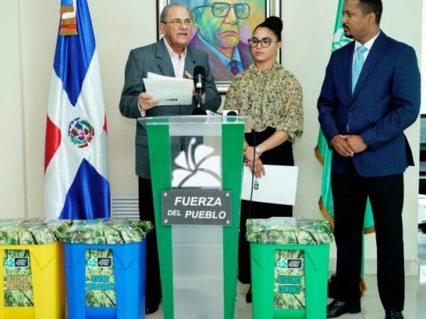 Fuerza del Pueblo anuncia programa de reciclaje