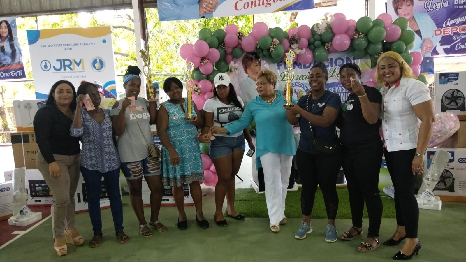 Diputada celebra Día de las Madres