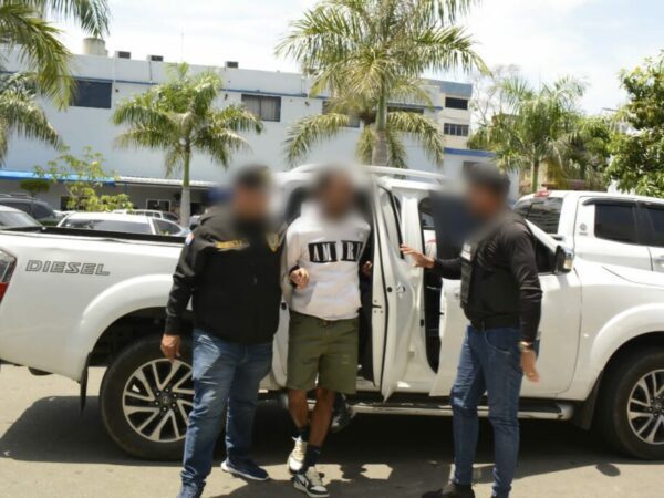 Se entrega uno de presuntos autores de muerte del joven Joshua Fernández