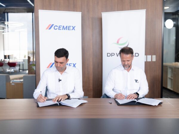 DP World y Cemex firman acuerdo