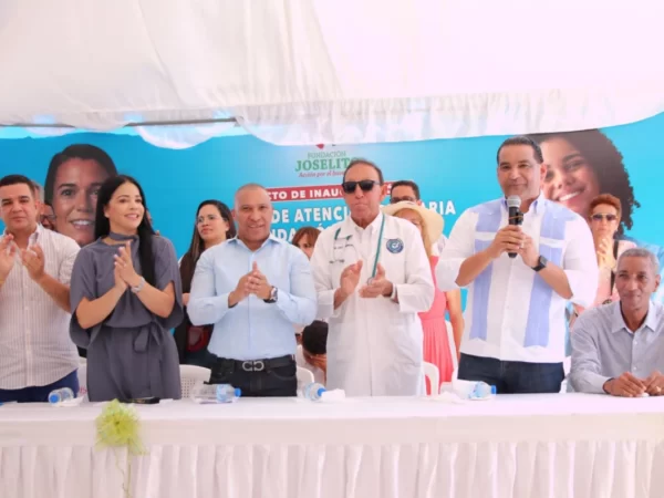 Joselito inaugura Centro de Atención Primaria en SDE