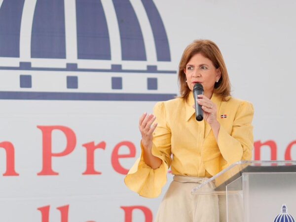 Vicepresidenta Raquel Peña inaugura 4 obras