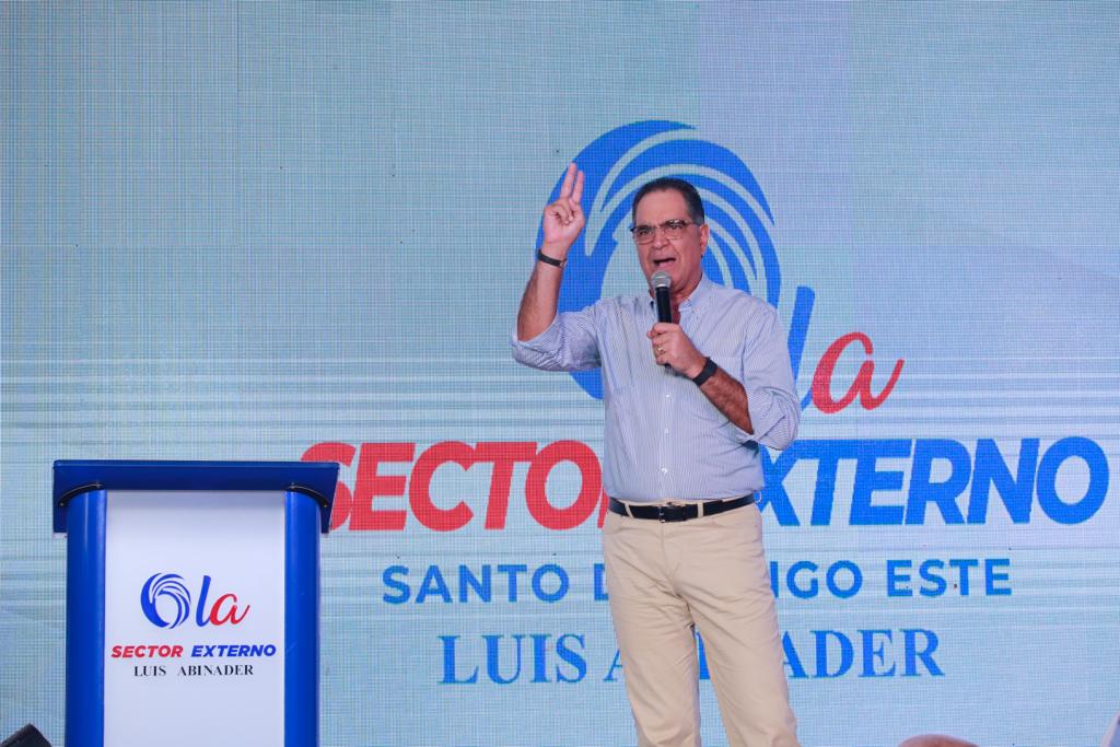 Sector Externo de Luis Abinader juramenta coordinadores de Santo Domingo Este