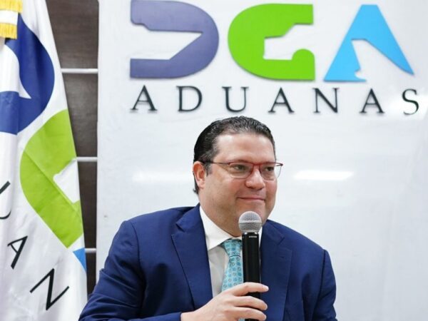 Aduanas incorpora 10 nuevos servicios en línea a su plataforma