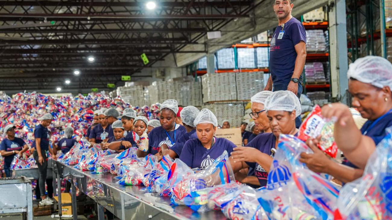 Retraso en la llegada de la ayuda del Plan Social a Santo Domingo Este contrasta con la acción de los Comedores Económicos