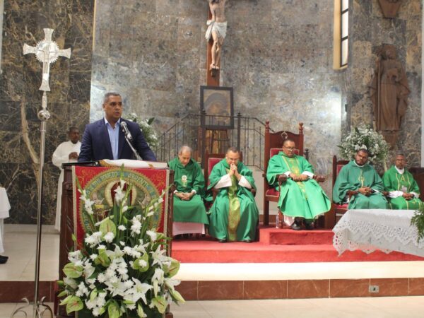 INPOSDOM recibirá 9 camiones nuevos donados por la UPU