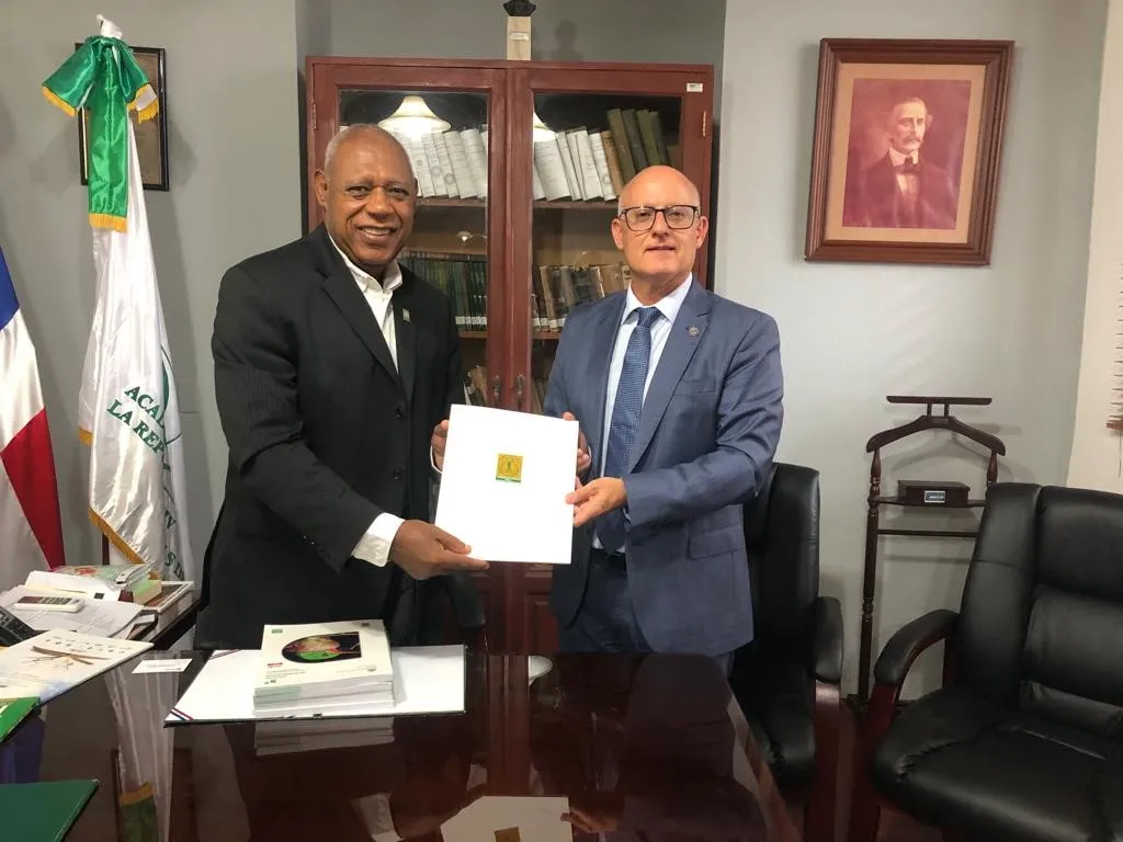 Academia de Ciencias de la República Dominicana y universidad española firman acuerdo