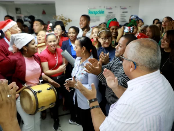 Director de PROMIPYME da la bienvenida a la Navidad