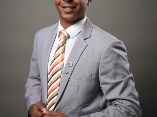 Paulino Mota se une al elenco del programa «Políticas Nuevas»