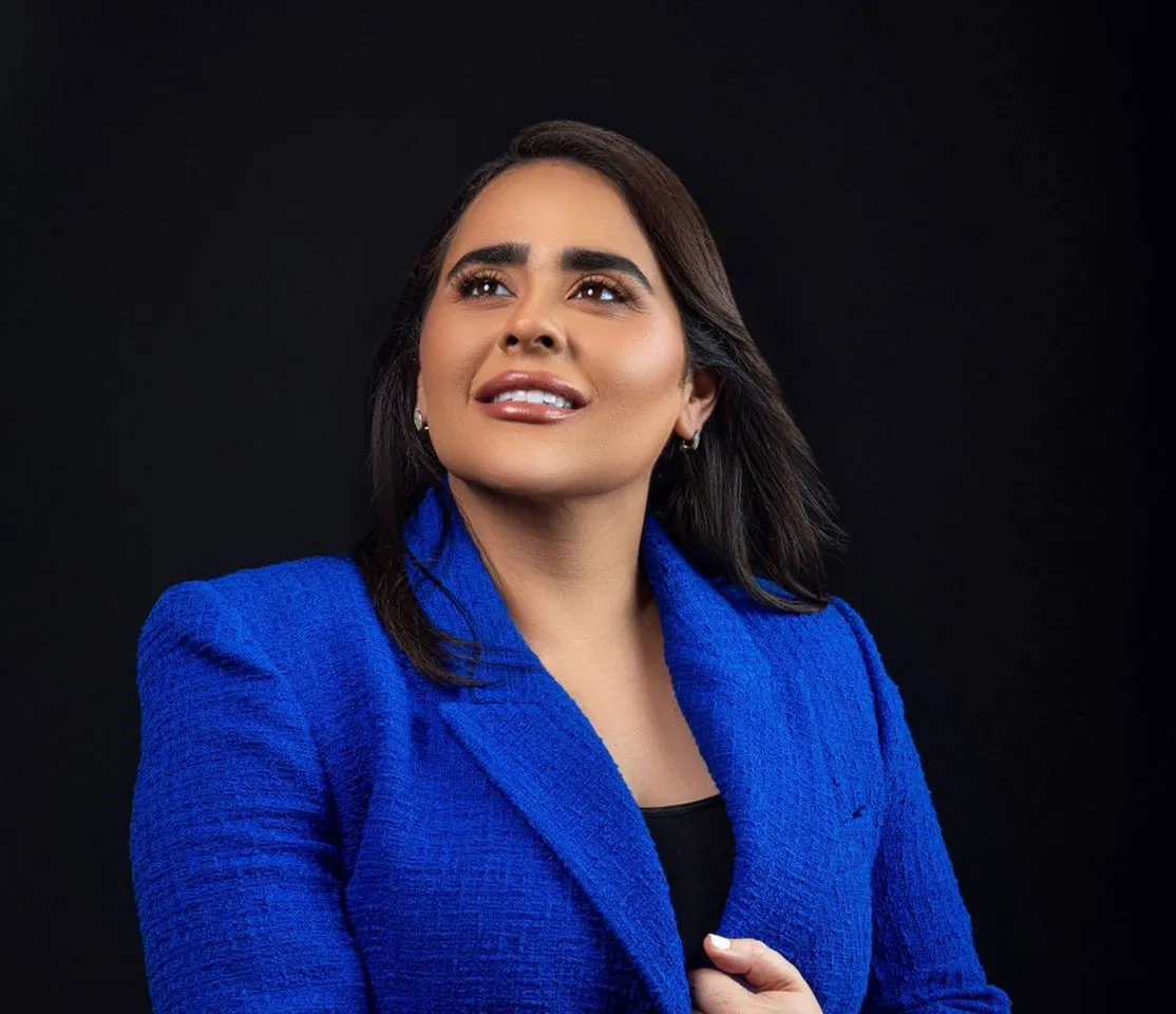 Karilyn Chabebe lidera las preferencias electorales en SFM, según encuesta