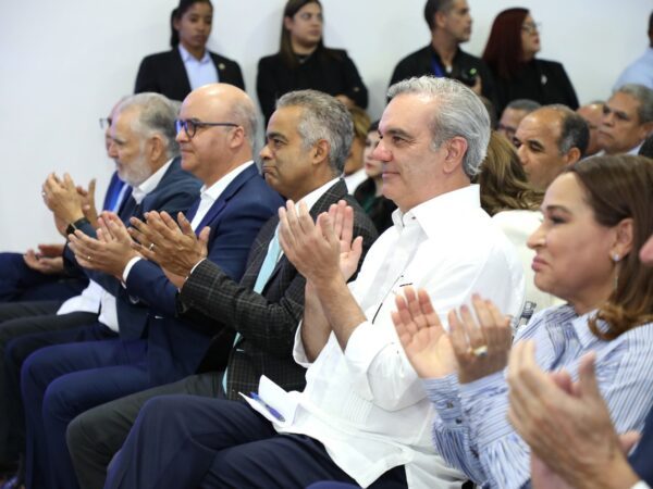 Gobierno realiza obras en la frontera por más de RD$2,500 millones