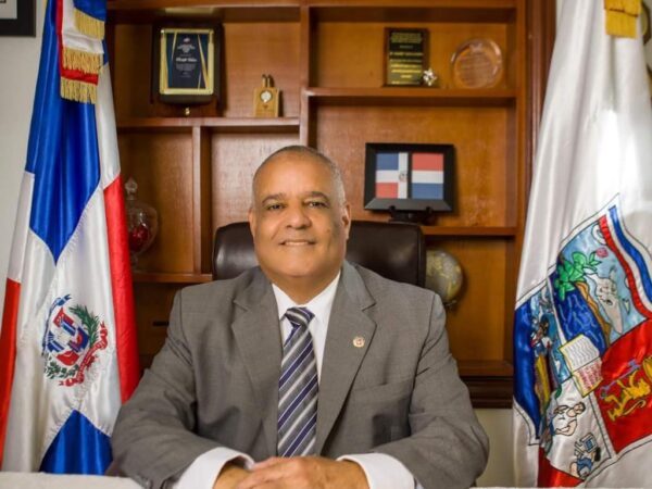 Alcalde Rodolfo Valera presenta informe gestión 2020-2024