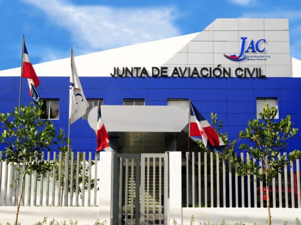 JAC conoce solicitud nuevos permisos de aviación; RD fortalece liderazgo en conectividad aérea en la región