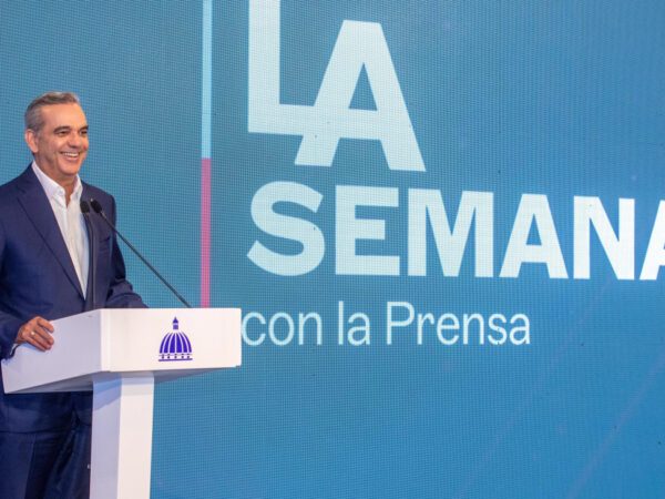 Presidente Abinader mueve para el martes encuentro LA Semanal con la Prensa