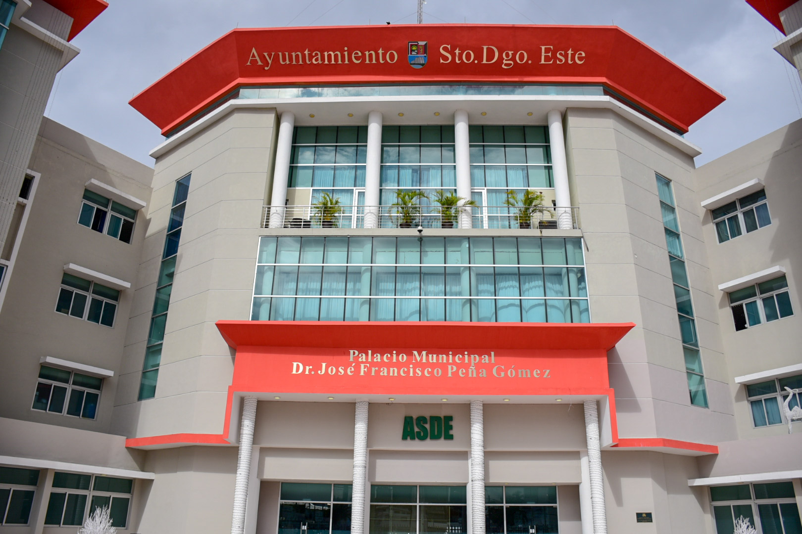 Decenas de cancelaciones se registrarán en Ayuntamiento de Santo Domingo Este