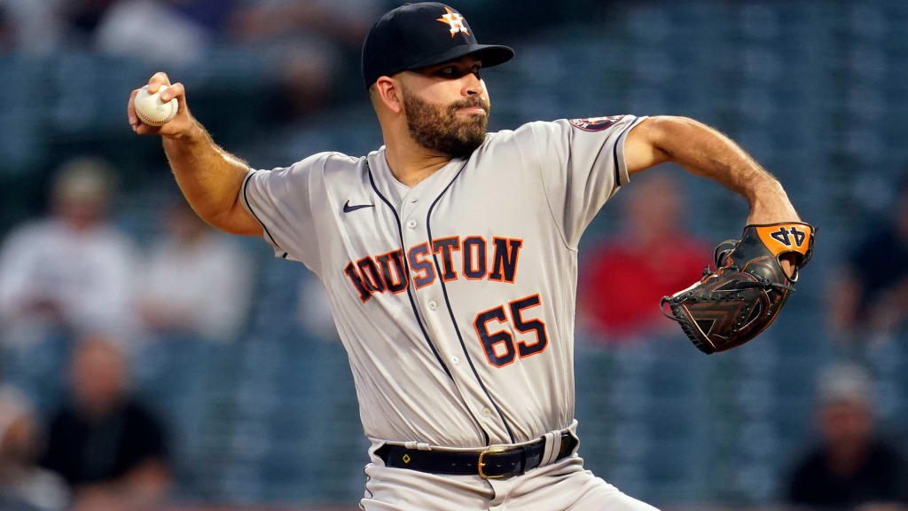 Urquidy se sometería a una segunda cirugía Tommy John