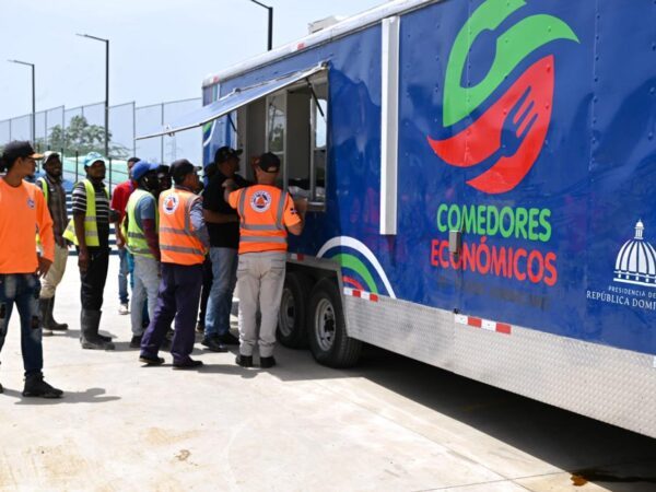 Comedores Económicos sirven más de 160 mil almuerzos diariamente en todo el país