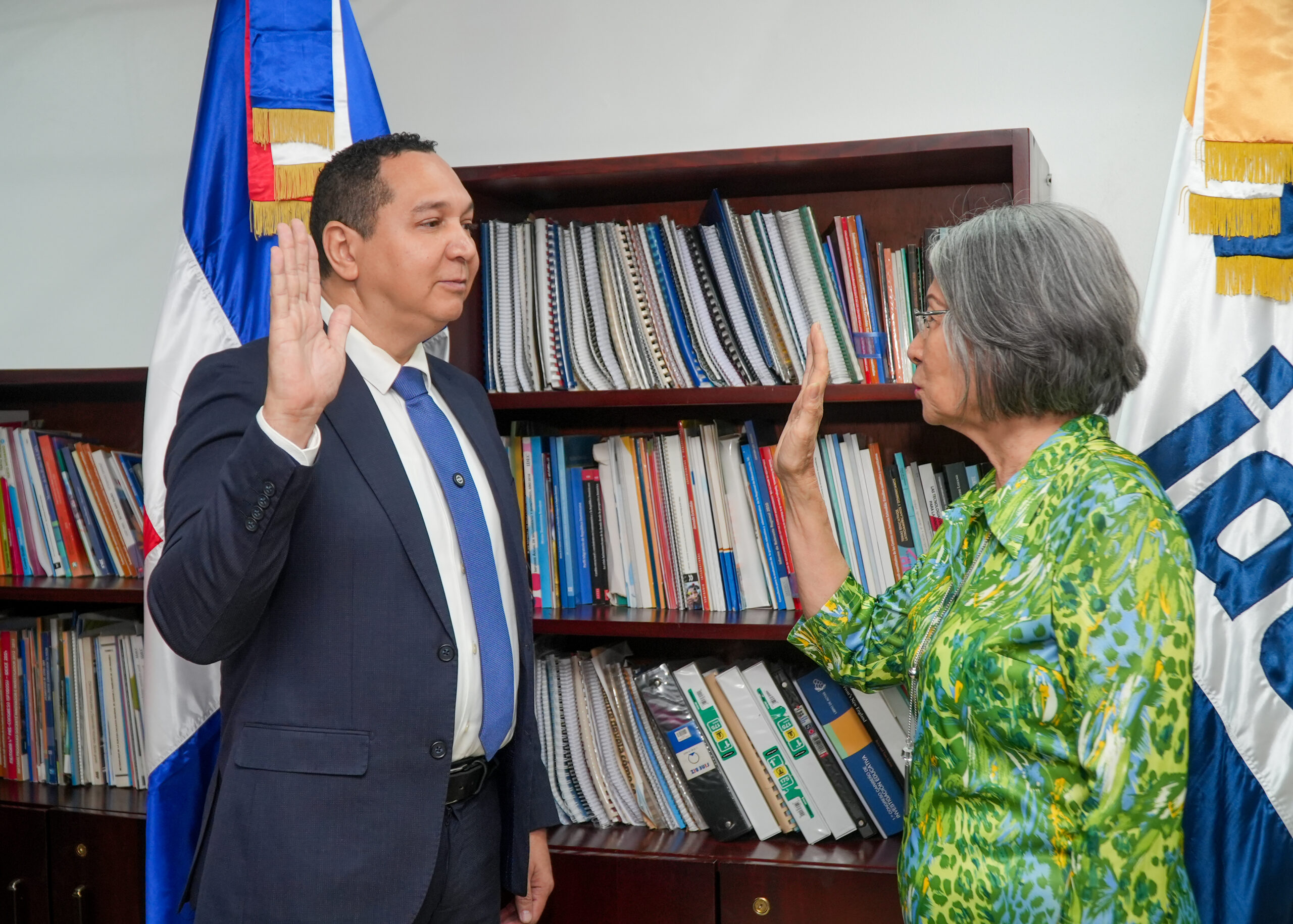 Jesús Andújar promete impulsar cambios para mejorar la educación preuniversitaria en el país